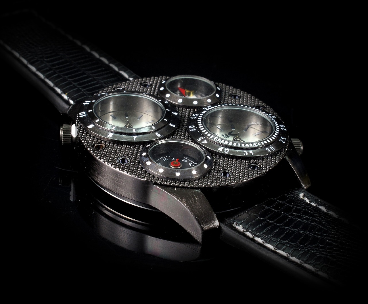 male watch, wrist watch, packshot-188780.jpg