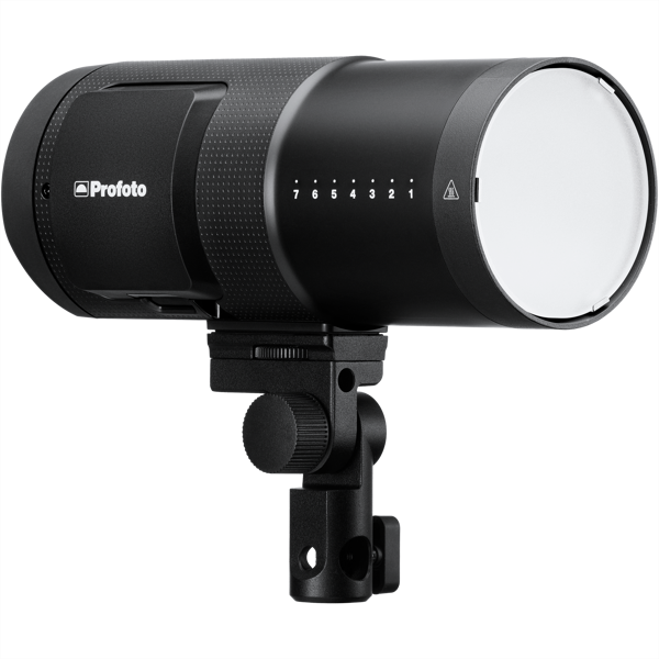 Découvrez le Profoto B30, un flash compact et puissant conçu pour les photographes exigeants. Polyvalence, performance et qualité de lumière au rendez-vous.
